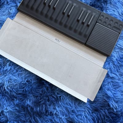 ROLI LUMI MIDI KyeとLoop Block/Live Block ROLI LUMI : 美しく光るフルキーボードを搭載した MIDI