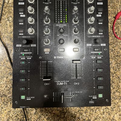 Pioneer DJM-T1 Traktor Scratch & Rekordbox DJ Battle 2Ch. Mixer