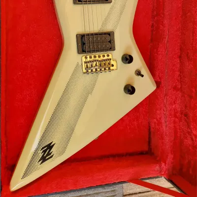Aria pro II ZZ Deluxe '80 White Vintage Rare Made In Japan