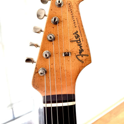 Fender 61’ Stratocaster Master Built - Dale Wilson 2018 Ultra Heavy Relic 3 Tone Sunburst image 4