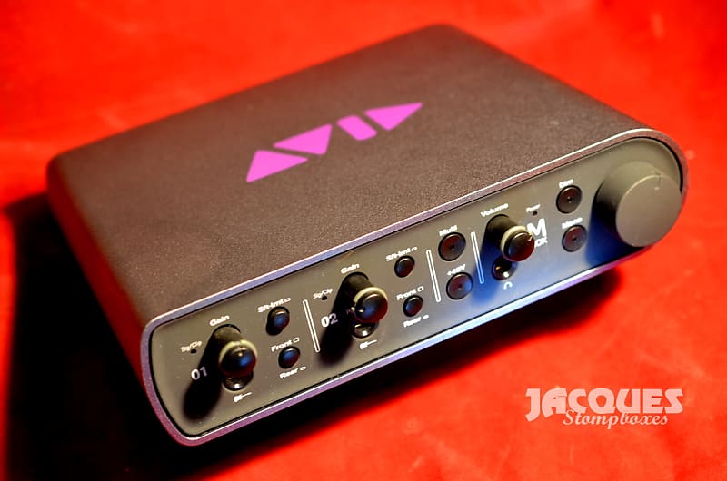 Avid MBox 4x4 Audio Interface carte son | Reverb