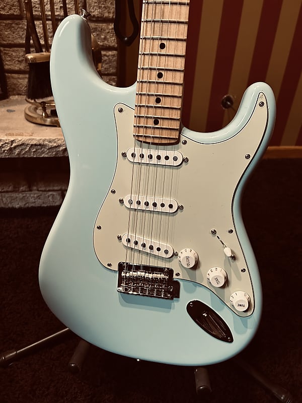 FENDER SPECIAL EDITION STRATOCASTER 2022 SONIC BLUE ELECTRIC | Reverb