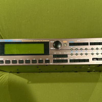 Roland XV-5080 128-Voice Synthesizer Module 2000 - 2004 - Black