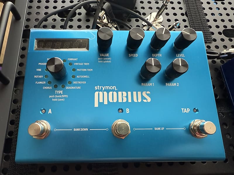Strymon Mobius