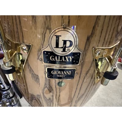LP Galaxy Giovanni Series Congas w/stand (Pre-Owned)