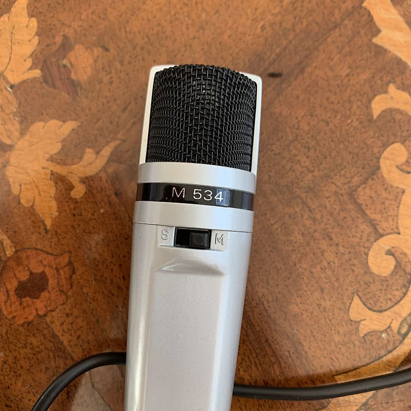 UHER M534 ビンテージ マイク Unboxing UHER M534 Dynamic Microphone ('70s Classic) - YouTube