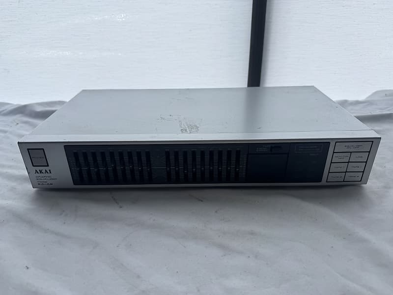 AKAI EA-A2 Graphic Equalizer  			