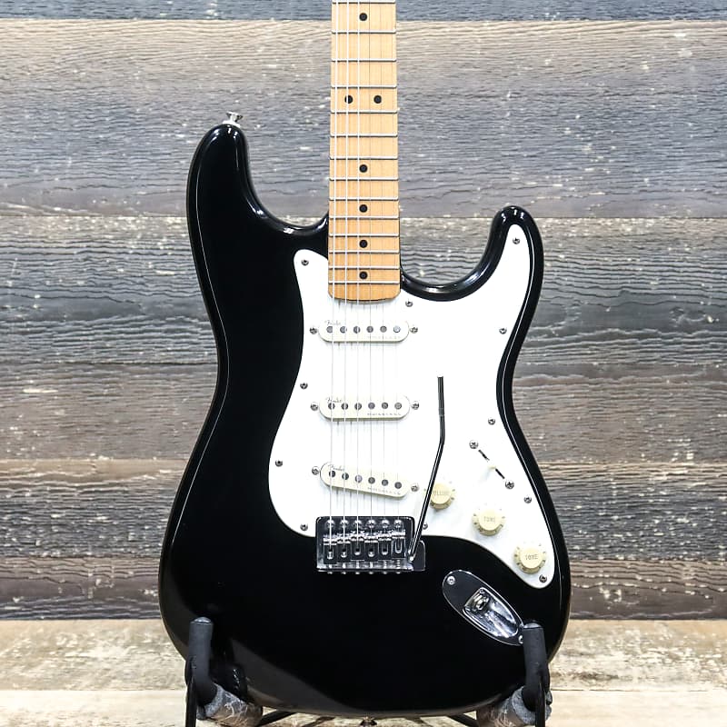 Fender Standard Stratocaster Squier Series with Gen4 Noiseless Pickups Black Electric Guitar w/Bag image 1