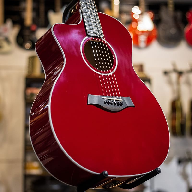 Taylor 214ce-RED DLX Left Handed Grand Auditorium Acoustic/Electric  w/Deluxe Hardshell Case
