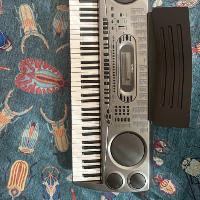 Casio WK-1630 76-Key Workstation Keyboard 2000s - Silver