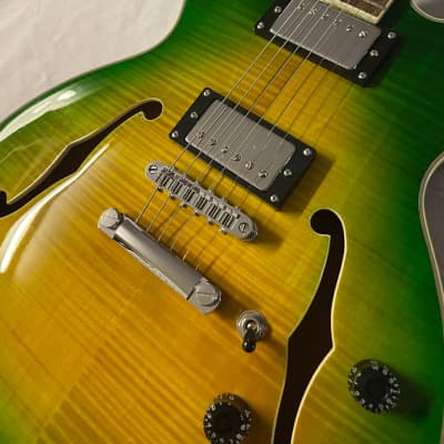Firefly FF-338 Semi Hollow Body Electric Guitar Green Burst Quilted Maple image 4