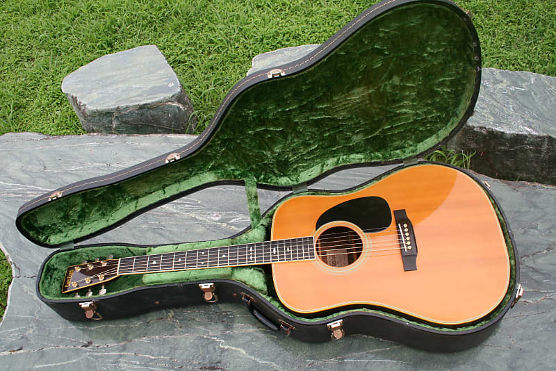 Tokai Cat's Eyes CE-500 D28 Replica endorsed by CF Martin 1977