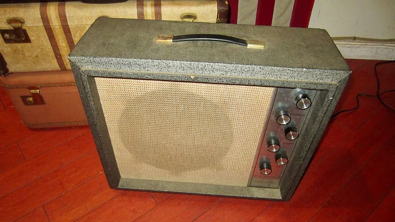 ~1964 Silvertone Model 1482 Combo Amp Grey | Reverb Canada