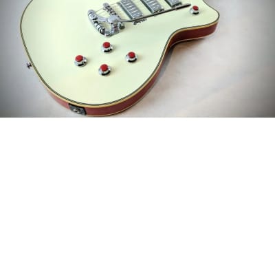 Eastwood Bill Nelson Astroluxe Cadet DLX D Vintage Cream and Fiesta Red image 3