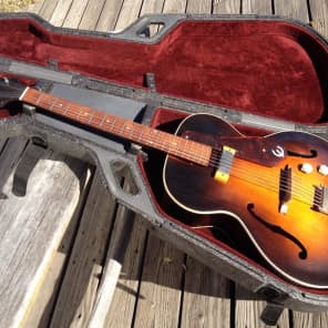 Epiphone Century 1951 Hollow body electric guitar New York pickup Soft V neck Tric case Gibson ES125 image 4