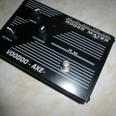 Roger Mayer Voodoo-Axe