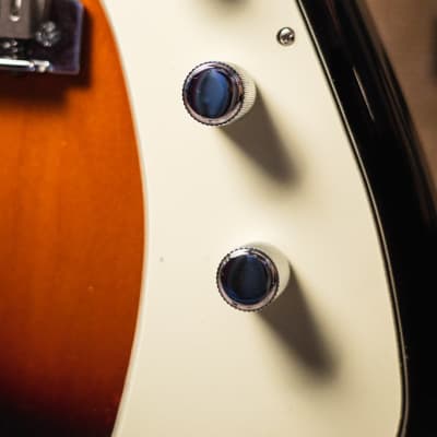 Fender Player Plus Meteora HH - 3-Color Sunburst w/Deluxe Gig Bag - Floor Demo image 13