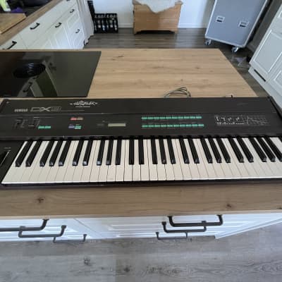 Yamaha DX9 Programmable Algorithm Synthesizer 1983 - Black