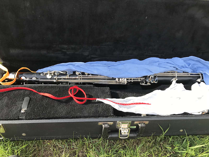 Artley 32s Bass Clarinet with hardshell case