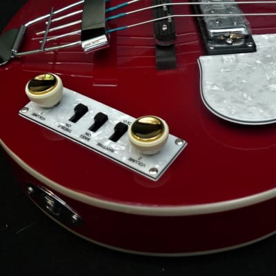 New Hofner Ignition PRO HI-CB-PE-RD RED Club bass guitar LTD Edition Tea Cup Knobs & Flats image 10