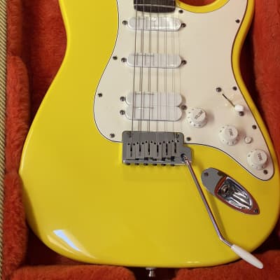 1995 Fender Jeff Beck Graffiti Yellow  Prototype One Of A Kind Stratocaster image 2