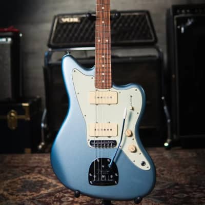 Fender Limited Edition Player Jazzmaster Electric Guitar, Pau Ferro Fingerboard - Ice Blue Metallic image 2