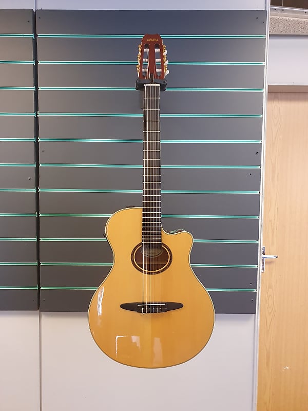 Yamaha APX-5NA 2002 Natural Electro Acoustic Classical