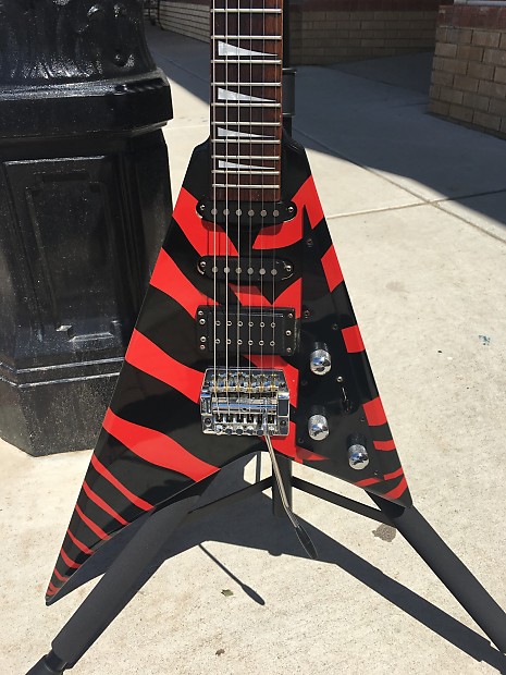 Hondo jackson rhodes formula 1 H770 hss flying v 1985 Striper ratt red
