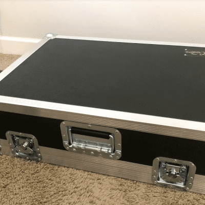 Custom Size Live-In Pedalboard Flight Case – Creation Music Company