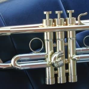Heavy larger 5 5/8" Bell Rose Brass Trumpet Full Engrave image 2