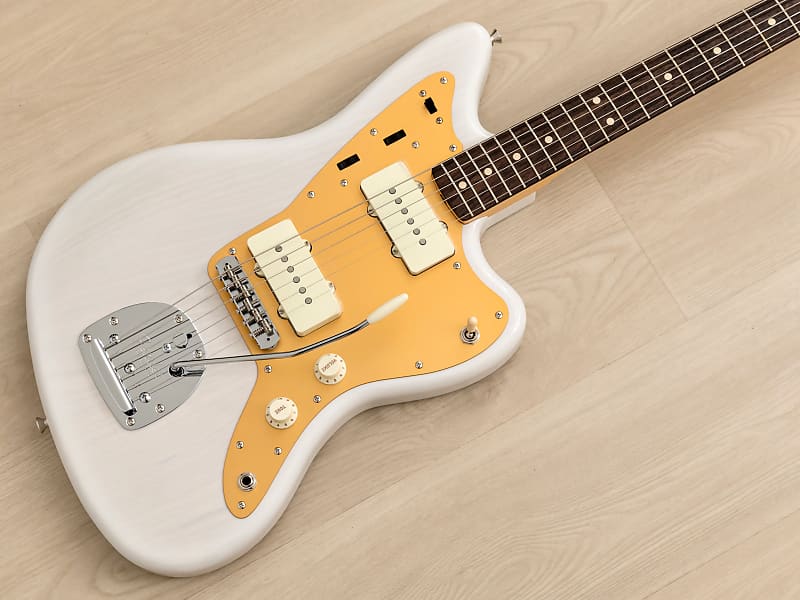 2023 Fender Heritage 60s Jazzmaster Gold Guard Blonde Nitro Lacquer, Japan  MIJ