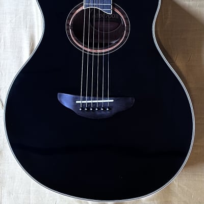Yamaha APX700 II Electro-Acoustic for sale
