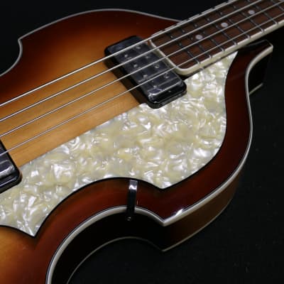 Hofner HCT-500/1-SB Custom Beatle Bass Control plate with Cream Switches & 250K Pots, Tea Cups & Hofner Flats image 4