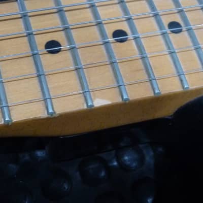Fender American Standard Stratocaster Left-Handed with Maple Fretboard 1995 image 3