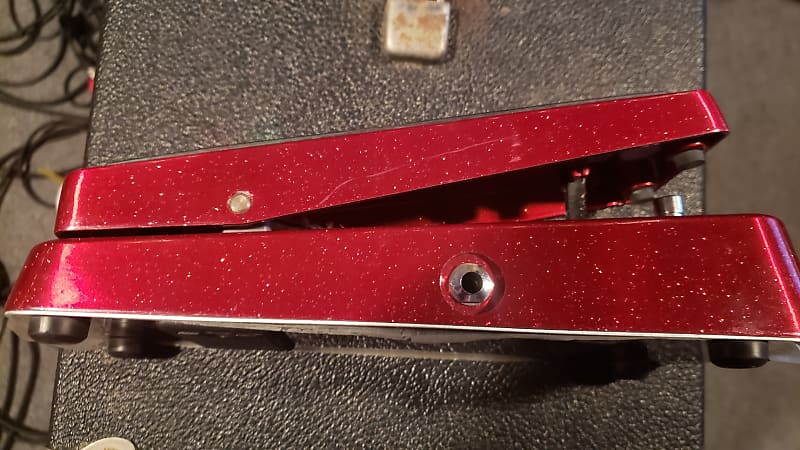 Jim Dunlop Limited Edition Cry baby Red Sparkle Wah Pedal
