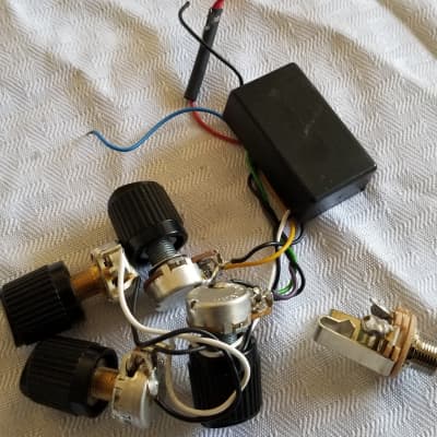 Tone Pump Spector プリアンプ Spector Tone Pump Active Tone Circuit Pre Amp