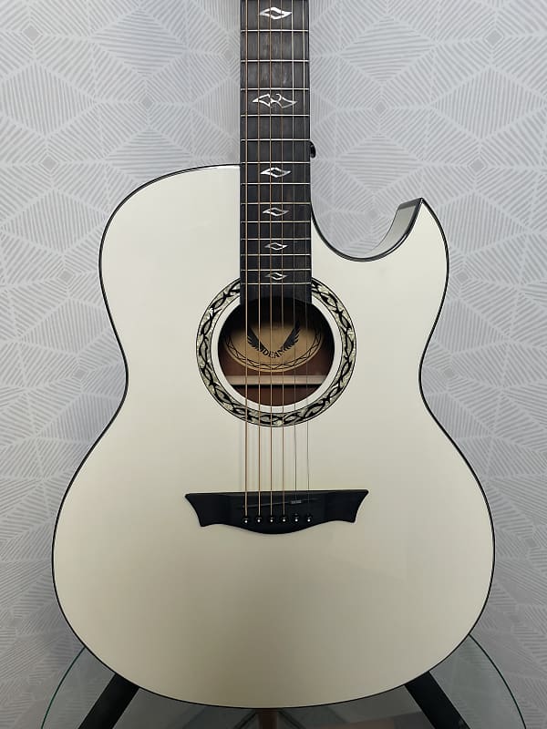 Dean Guitars Exhibition Ultra Cutaway Electro Acoustic Guitar - Classic  White