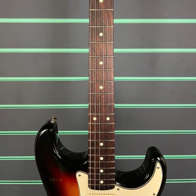 Fender Classic Player '60s Stratocaster 3-Color Sunburst 2006 Electric Guitar image 6