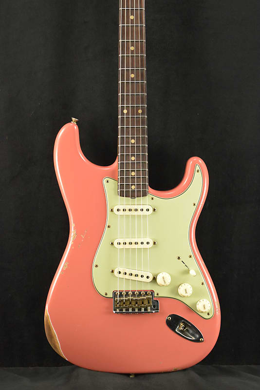 Mint Fender Limited Edition '60 Stratocaster Relic - Faded Aged Tahitian Coral 3A Rosewood Fingerboard image 1