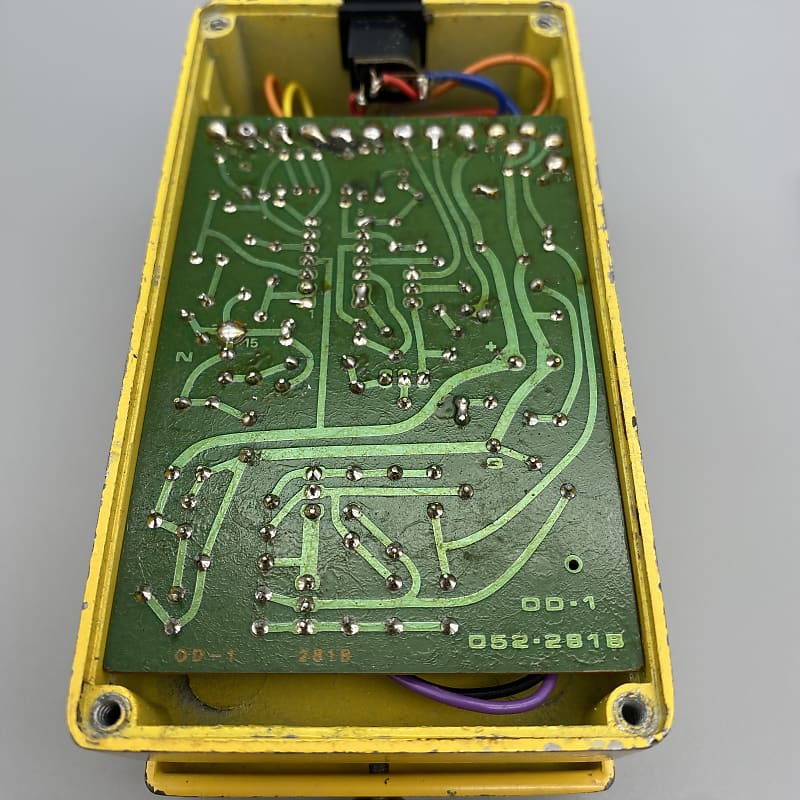 Boss OD-1 Over Drive Serial: 8400 NEC μPC4741C (Black Label, Long