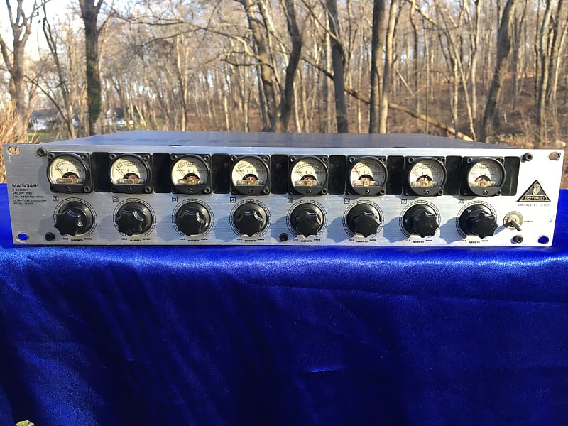 Behringer T1950 Magician Tube Interface 8 channel. Reverb