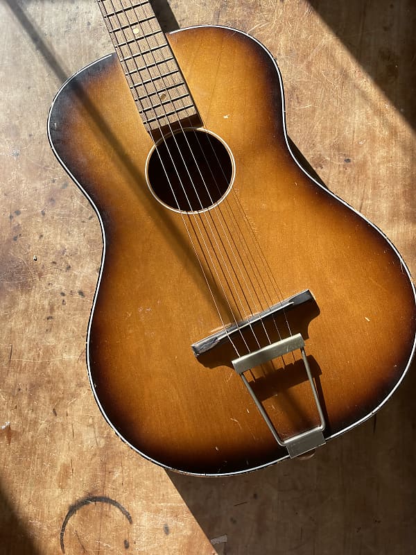 Egmond Frères Toledo S1 mid1960s sunburst Reverb Slovakia