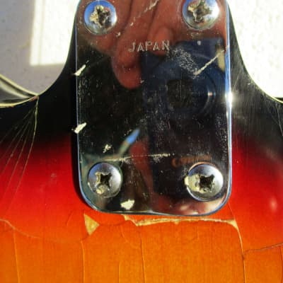 Cameo Guitar, 1960's, Japan, 2 Pickup, Sunburst Finish, Vibrato, Case image 10