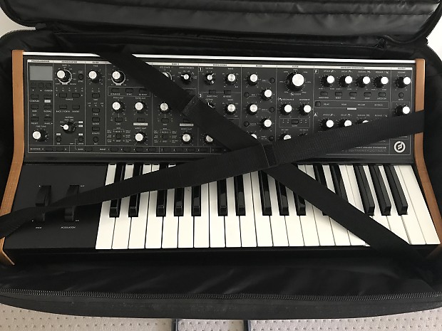 Moog Sub 37 Tribute Edition *Package Deal w/ Stand and Soft Moog Sub 37 Tribute Edition *Package Deal w/ Stand and Soft