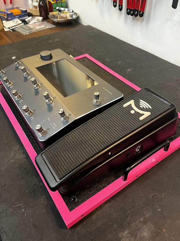 DSP Neural DSP Quad Cortex 2021 w/Expression Pedal & Road Reverb