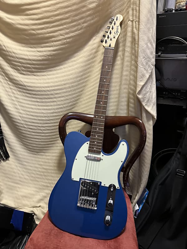 Squier Telecaster ライトブルー 61aOEljh8cL._UF350,350_QL80_.jpg