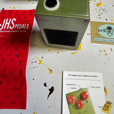JHS Pollinator Fuzz Pedal | Reverb Demo Video - YouTube