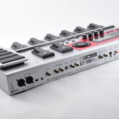 BOSS GT-10B Bass Multi top Effektgerät