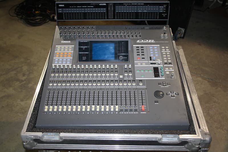 ヤマハ O2R ver.2 24ch デジタルミキサー メーターブリッジ付属 ヤマハ O2R ver.2 24ch デジタルミキサー メーターブリッジ付属
