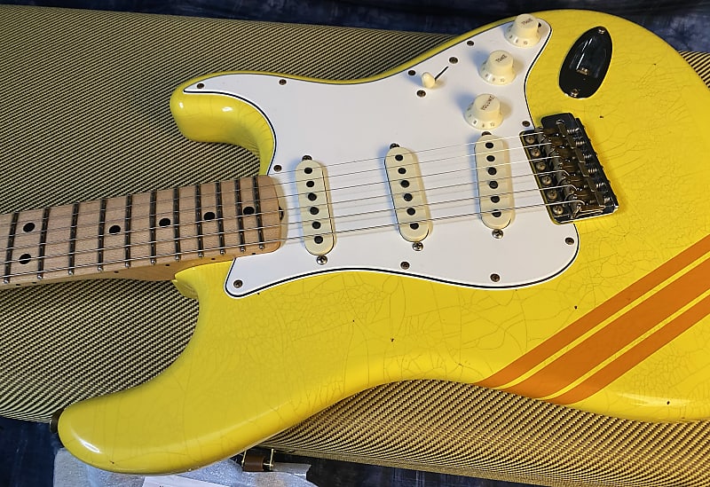 最終価格Fender カスタムショップ　ストラトキャスター　グラフィティイエロー 最終価格Fender カスタムショップ ストラトキャスター
